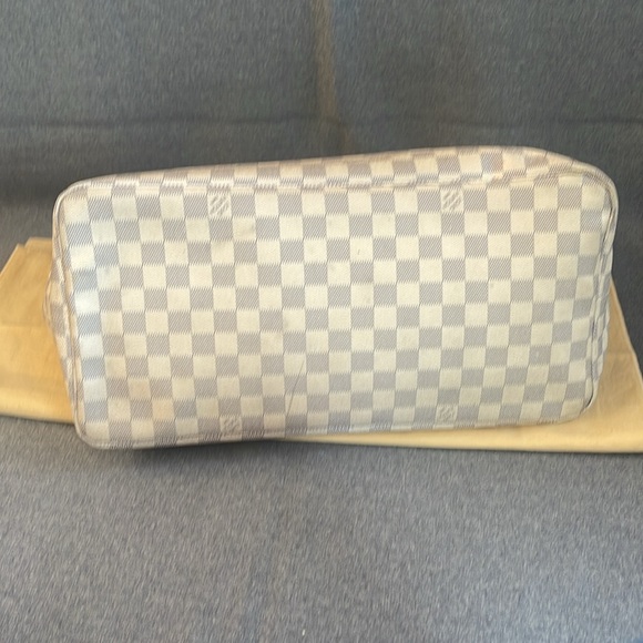 Authentic Louis Vuitton Neverfull GM Damier Azur - Picture 5 of 16